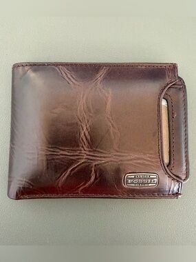 Fossil Genuine Leather Brown Bifold Wallet Removable ID Card Holder Classic